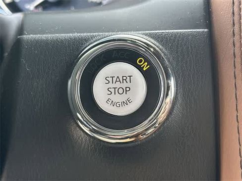 Used 2024 INFINITI QX80 Sensory w/ Cargo Package image 11