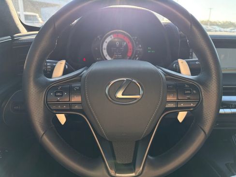 Used 2018 Lexus LC 500 Coupe w/ Touring Package image 11