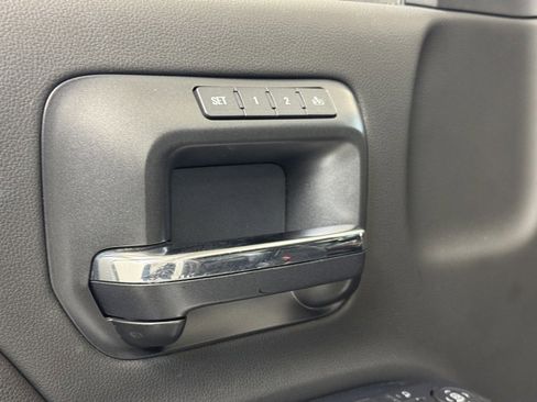 Used 2018 GMC Sierra 1500 SLT w/ SLT Premium Package image 10