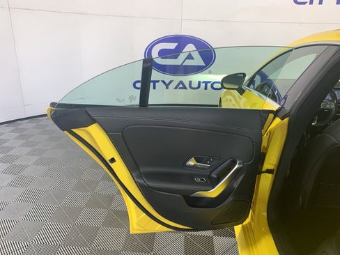 Used 2020 Mercedes-Benz CLA 250 4MATIC image 32