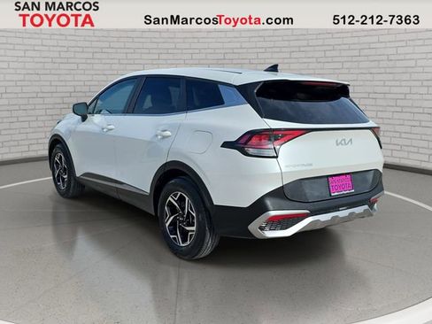 Used 2023 Kia Sportage LX FWD image 8