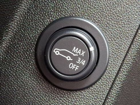 Used 2023 Chevrolet Equinox LT AWD/4WD image 24