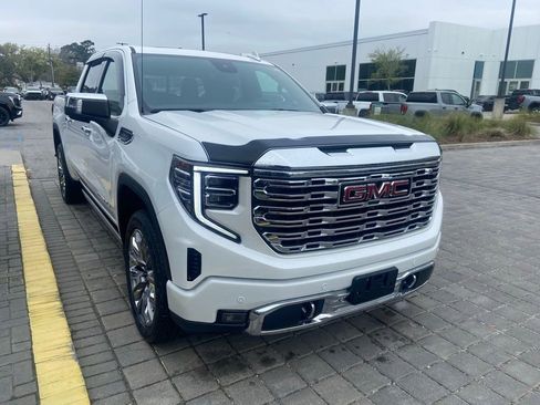 Used 2024 GMC Sierra 1500 Denali w/ Denali Reserve Package image 4