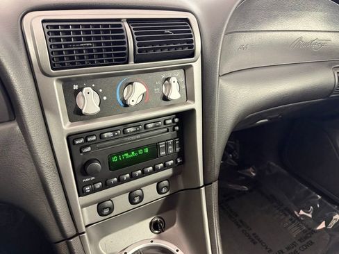 Used 2003 Ford Mustang Mach 1 RWD image 22