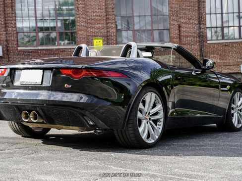 Used 2015 Jaguar F-TYPE S RWD image 8