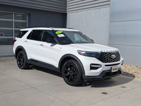 Certified 2023 Ford Explorer ST-Line w/ Class IV Trailer Tow Package AWD/4WD image 1