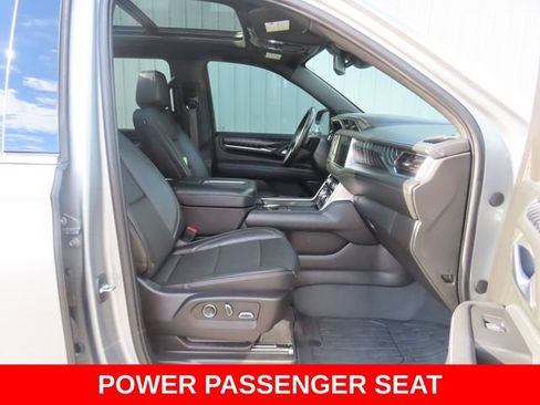 Used 2023 GMC Yukon XL Denali w/ LPO, Floor Liner Package AWD/4WD image 25