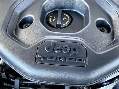 Used 2023 Jeep Grand Cherokee Overland w/ Advanced Protech Group III AWD/4WD image 31