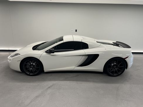 Used 2014 McLaren MP4-12C Spider RWD image 28