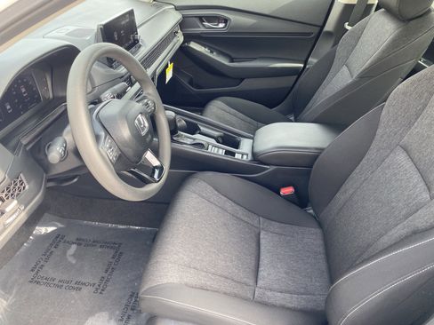 Certified 2025 Honda Accord SE image 15