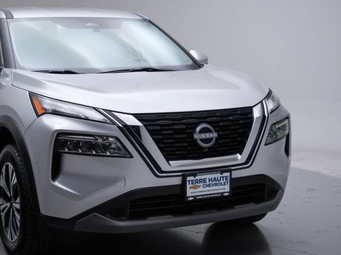 Used 2023 Nissan Rogue SV AWD/4WD image 11