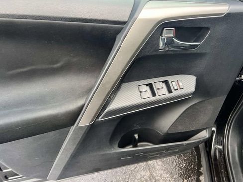 Used 2015 Toyota RAV4 XLE FWD image 15