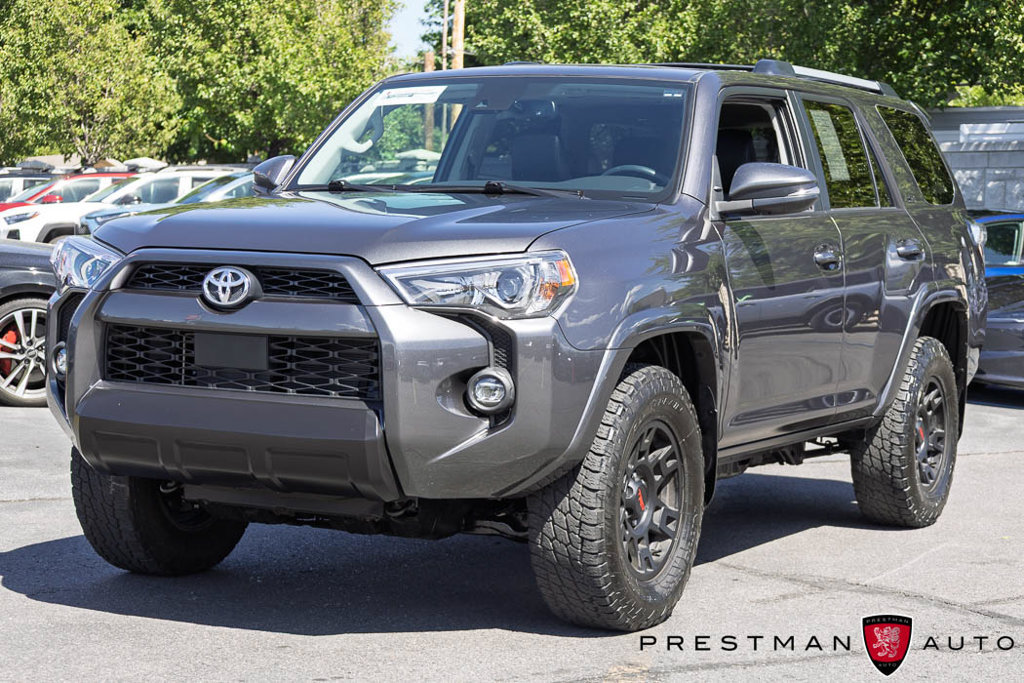 Used 2023 Toyota 4Runner SR5 Premium w/ Moonroof Package AWD/4WD image 16