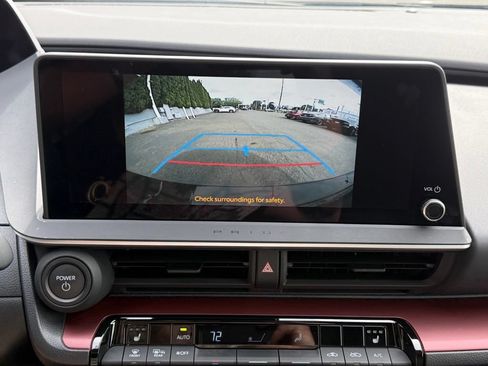 Certified 2024 Toyota Prius Prime FWD image 26