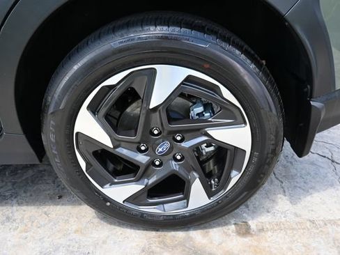Used 2025 Subaru Crosstrek 2.5i Limited AWD/4WD image 13
