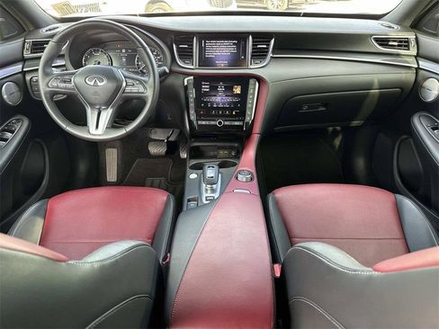Used 2024 INFINITI QX50 Sport image 16