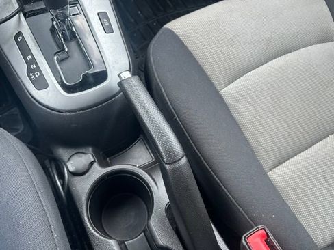 Used 2016 Chevrolet Cruze LS FWD image 38