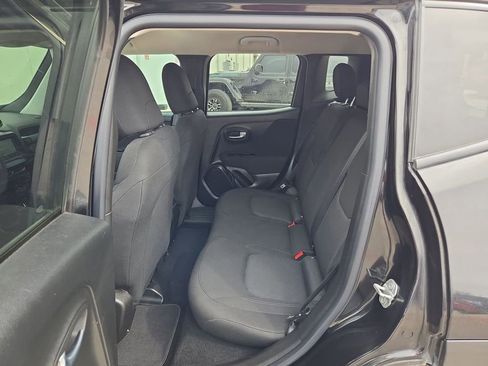 Used 2021 Jeep Renegade Sport image 16