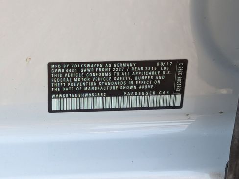 Used 2017 Volkswagen e-Golf SE image 35