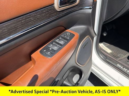 Used 2016 Jeep Grand Cherokee Summit w/ Platinum Series Group image 31