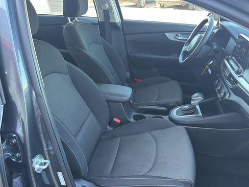 Used 2024 Kia Forte LXS FWD image 14