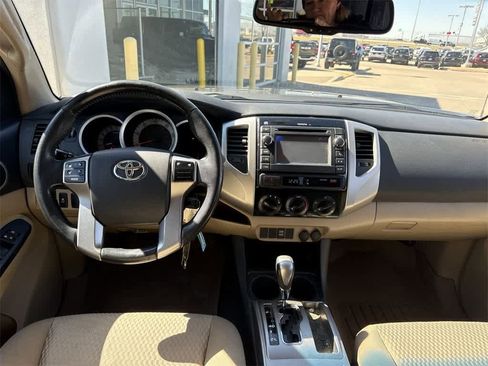 Used 2013 Toyota Tacoma PreRunner w/ SR5 Pkg image 14