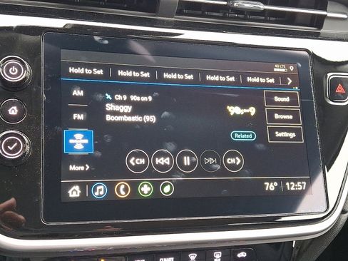Used 2023 Chevrolet Bolt EUV LT w/ Convenience Package FWD image 16