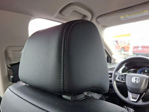 Used 2018 Honda Clarity Touring image 9