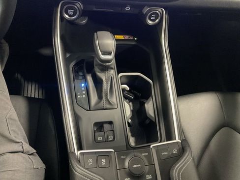 Used 2024 Toyota Grand Highlander XLE AWD/4WD image 15
