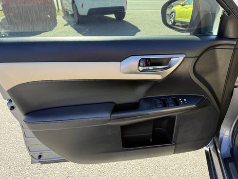 Used 2014 Lexus CT 200h image 23