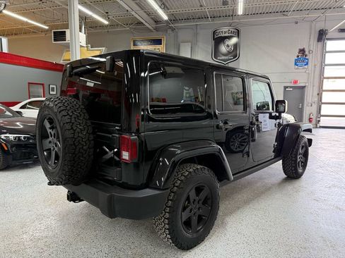Used 2015 Jeep Wrangler Unlimited Sahara w/ Quic Order Package 23X image 4