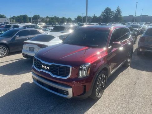 Certified 2023 Kia Telluride SX Prestige AWD/4WD image 2