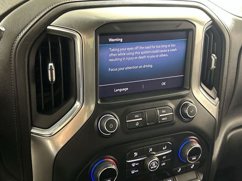 Used 2021 Chevrolet Silverado 1500 LT image 17