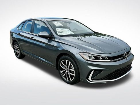 New 2025 Volkswagen Jetta SE image 2