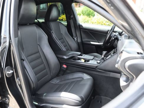 Used 2024 Lexus IS 350 F Sport RWD image 35