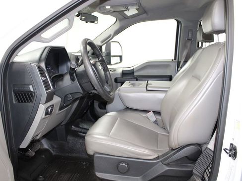 Used 2019 Ford F250 XL w/ STX Appearance Package image 21