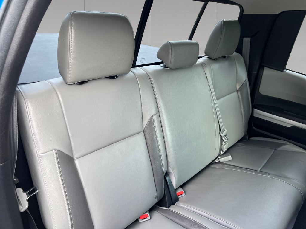 Used 2018 Toyota Tundra Limited w/ Limited Premium Package AWD/4WD image 17