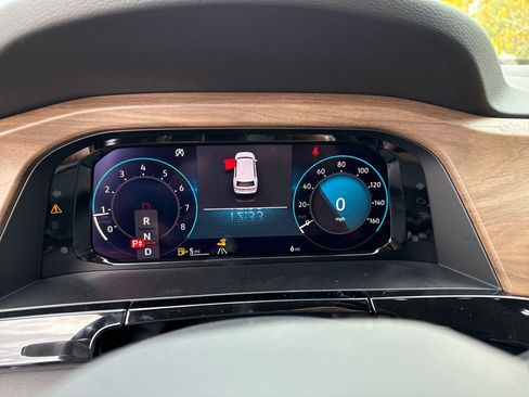 New 2026 Volkswagen Atlas SE image 7