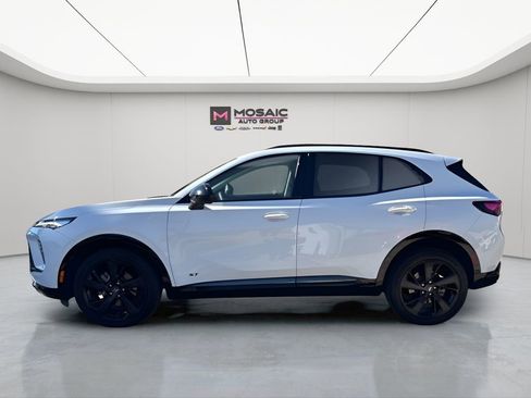 Used 2025 Buick Envision Sport Touring image 6