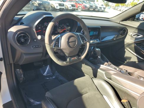 Used 2022 Chevrolet Camaro SS image 9