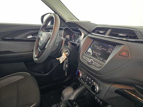 Used 2023 Chevrolet TrailBlazer LS FWD image 19