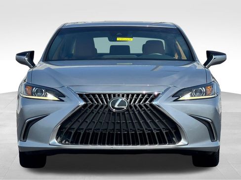 Used 2023 Lexus ES 350 w/ Accessory Package (Z1) FWD image 2