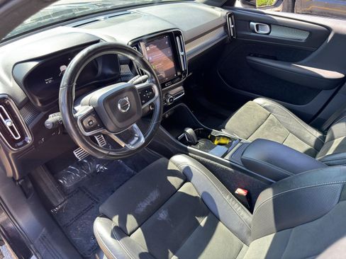 Used 2021 Volvo XC40 P8 Recharge w/ Advanced Package AWD/4WD image 22
