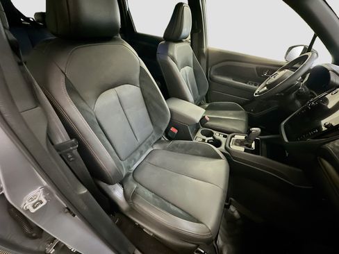 Used 2025 Subaru Forester Touring AWD/4WD image 34