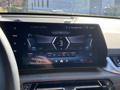 Certified 2025 BMW X1 xDrive28i w/ Convenience Package image 29