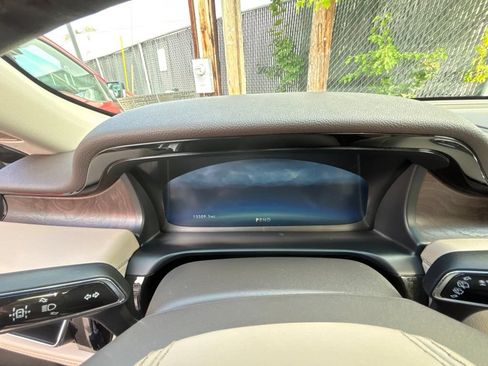 Used 2024 Lincoln Aviator Reserve w/ Equipment Group 201A AWD/4WD image 7