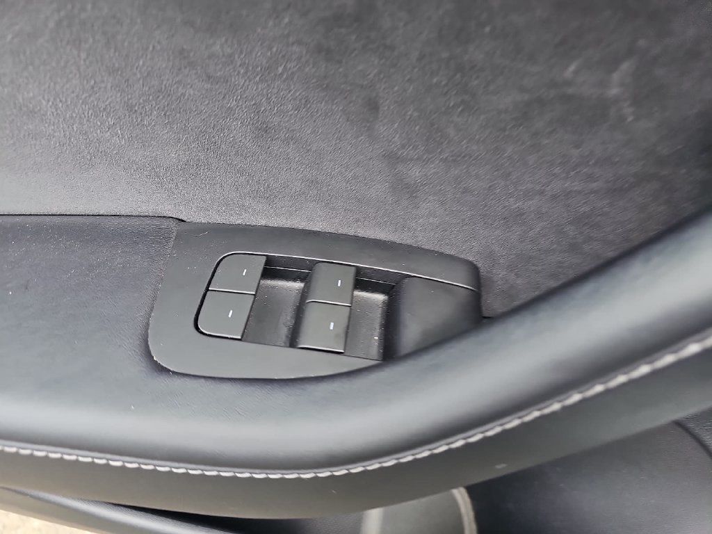 Used 2023 Tesla Model 3 Standard Range RWD image 30