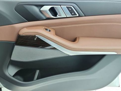 Used 2026 BMW X5 sDrive40i RWD image 23