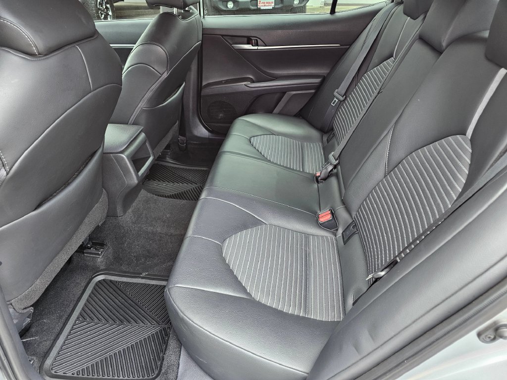 Used 2024 Toyota Camry SE FWD image 12
