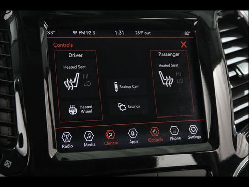 Used 2019 Jeep Cherokee Limited image 12